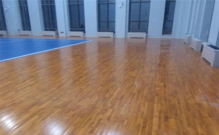 硬木企口體育木地板代理商