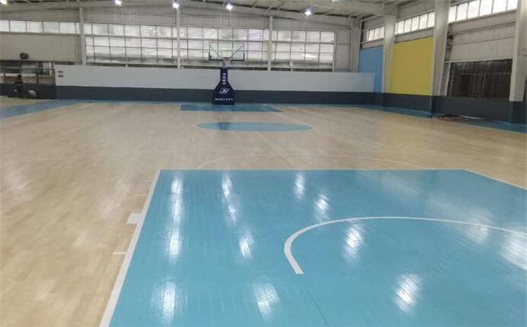 籃球場木地板挑選看什么？