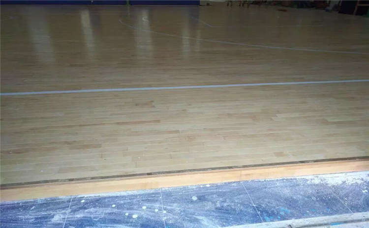 運動木地板毛地板如何鋪裝？