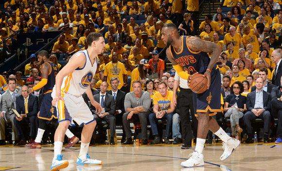 NBA地板都那么貴，那看一場(chǎng)NBA比賽需要花多少錢(qián)