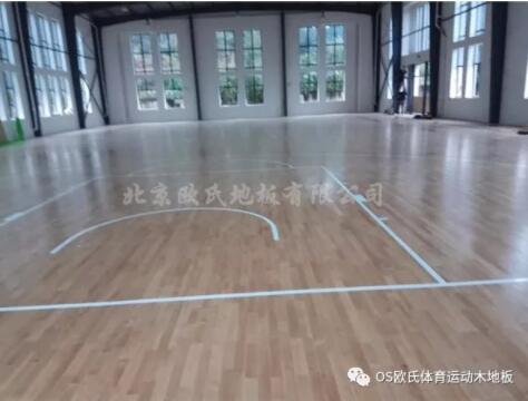 杭州富陽(yáng)區(qū)萬(wàn)市中學(xué)體育館木地板成功案例